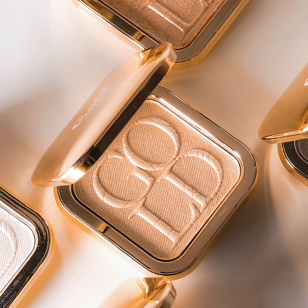 GOLD Radiance Highlighter Main image