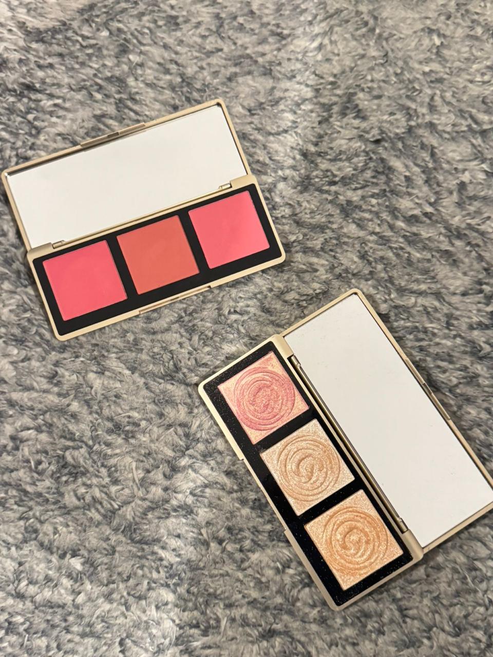Blush palette and highlighter palette Secondary image
